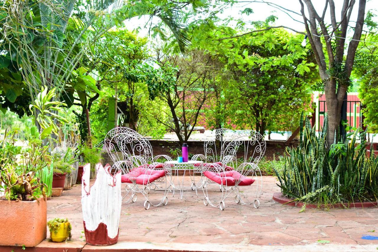 Palmas Park Hotel Y Restaurant Obligado Exterior photo